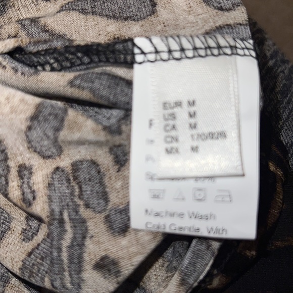 Leopard Print Top - Picture 3 of 3